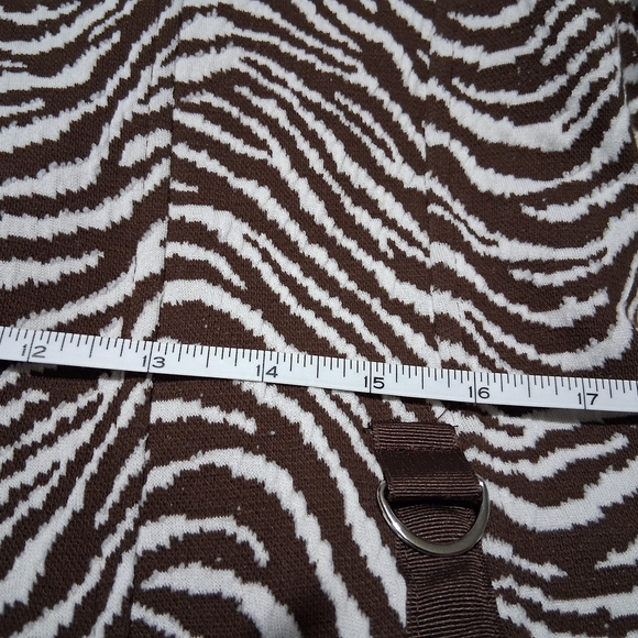 RAFAEL Elegant Brown and White Zebra Print Suit Jacket - Picture 5 of 6